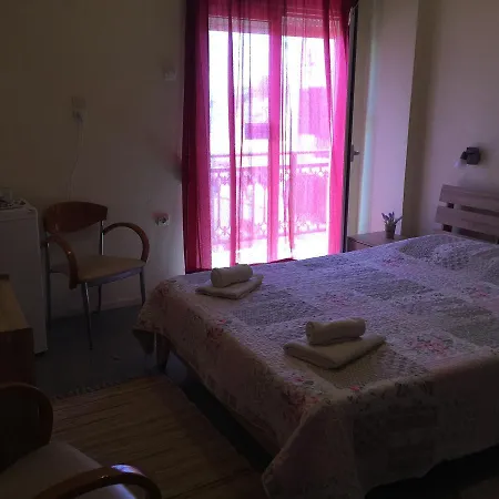 Platanos 3* Agia Marina (Leros)