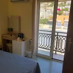 Platanos Πανσιόν Αγία Μαρίνα