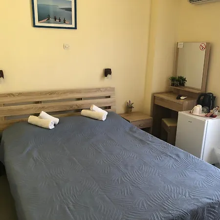 Platanos Gasthof Agia Marina (Leros)