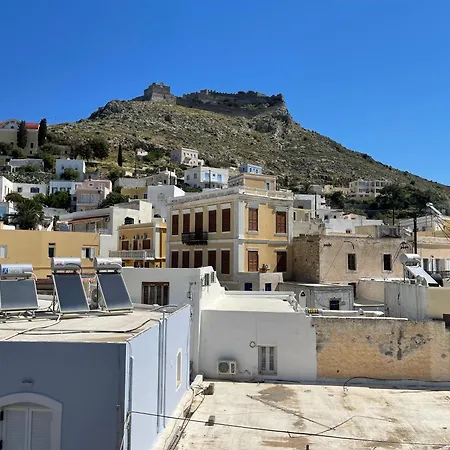 Platanos Guest house 3*