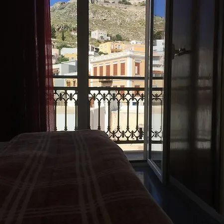 Casa de hóspedes Platanos Agia Marina (Leros)