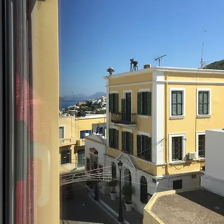 Platanos Πανσιόν 3*