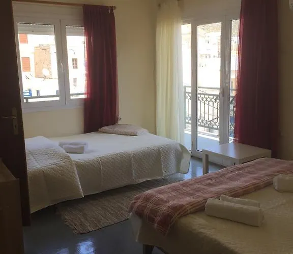 Platanos بيت ضيافة 3*